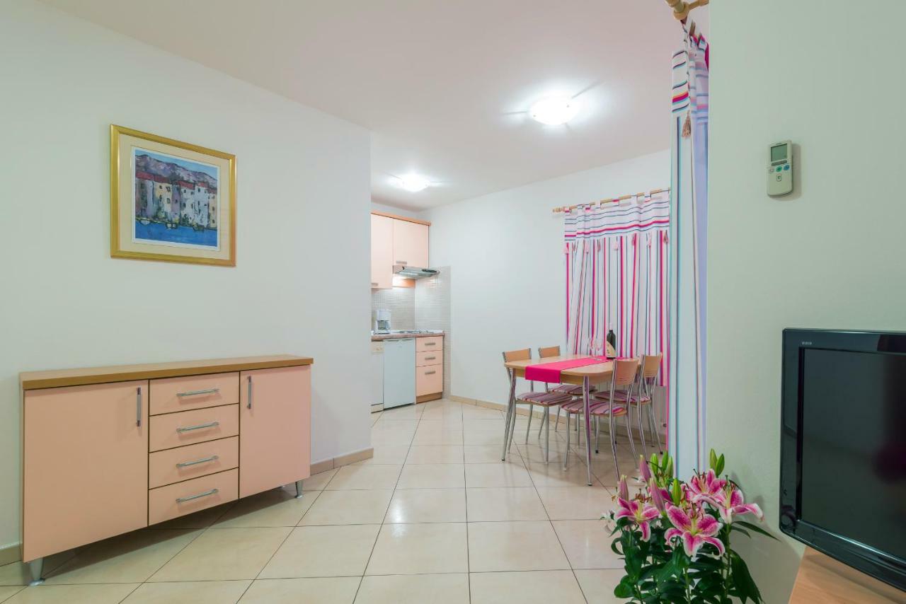 בול Apartments Villa Vallum מראה חיצוני תמונה